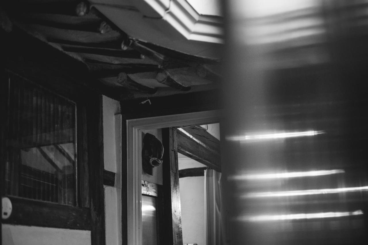 Viva La Vida - Jongno Hanok Private House سيول المظهر الخارجي الصورة