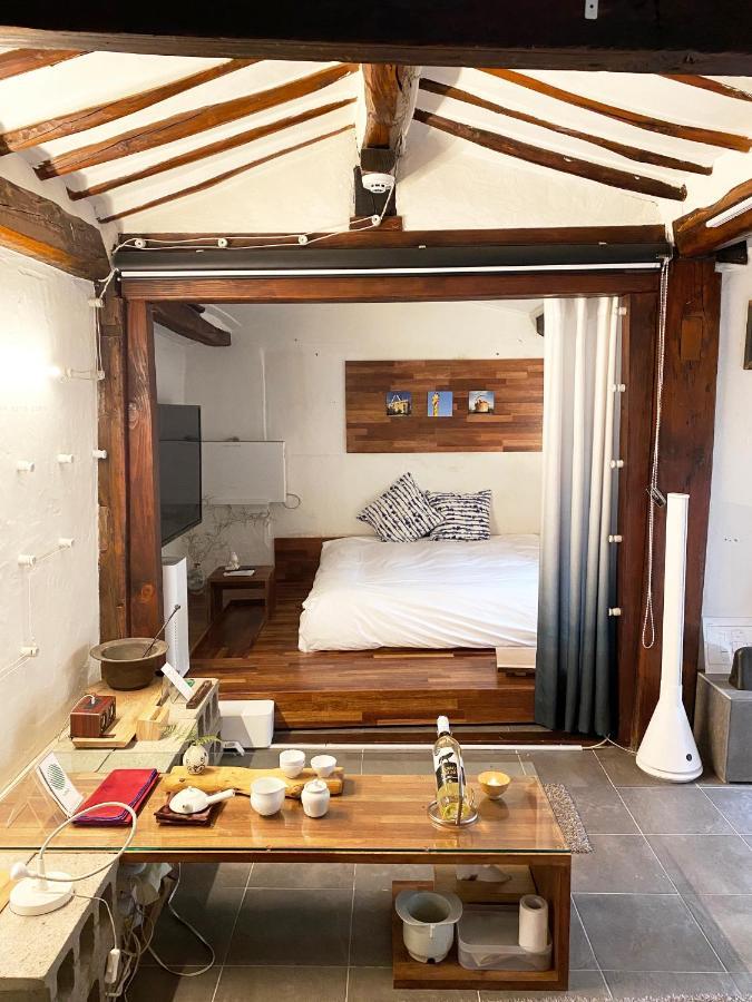Viva La Vida - Jongno Hanok Private House سيول المظهر الخارجي الصورة